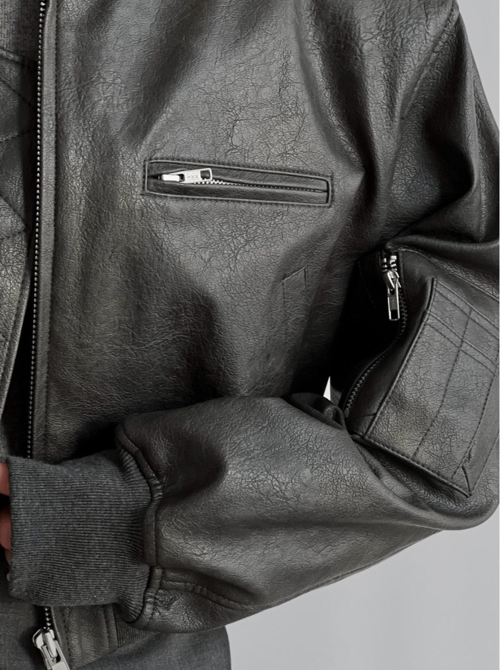 The Frankie Shop Black Cropped Bomber Jacket - Picture 7 of 9
